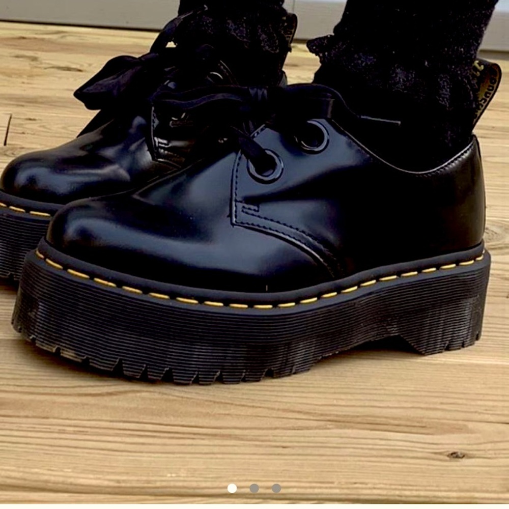 Holly Dr Martens size 8. Brand new, never worn out.